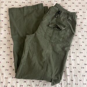 Brandy Melville Kim Cargo Pants